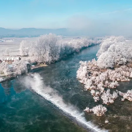 Fortun Estate - Apartmaji Ob Reki Kolpi * Metlika