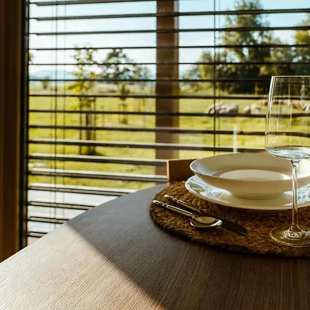 Fortun Estate - Apartmaji Ob Reki Kolpi *