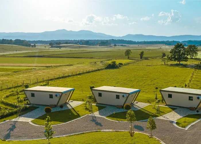 Fortun Estate - Apartmaji Ob Reki Kolpi