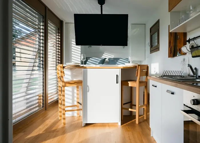 Farm stay Fortun Estate - Apartmaji Ob Reki Kolpi Metlika