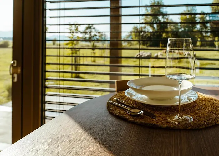 Fortun Estate - Apartmaji Ob Reki Kolpi *